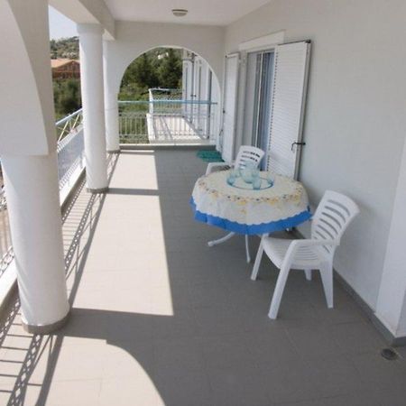 Folies Appartement Lourdata  Buitenkant foto